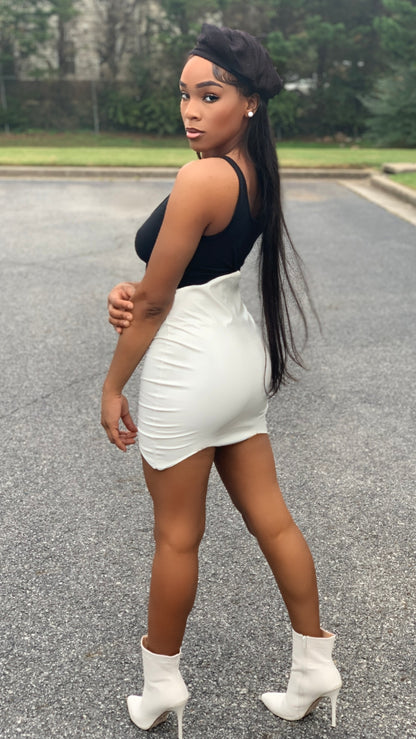 Bottoms Up Mini Skirt (white)